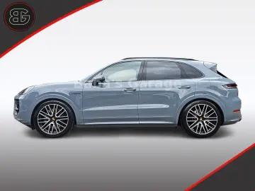 Cayenne Turbo E-Hybrid Sport-Design AHK Voll