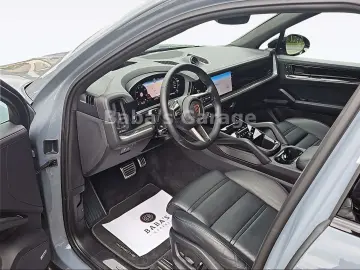 Cayenne Turbo E-Hybrid Sport-Design AHK Voll