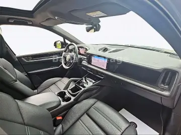 Cayenne Turbo E-Hybrid Sport-Design AHK Voll