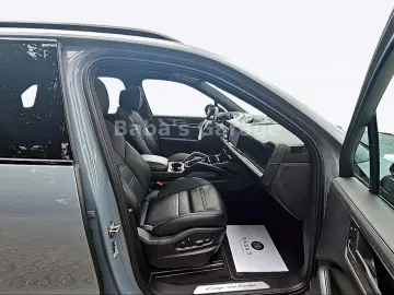 Cayenne Turbo E-Hybrid Sport-Design AHK Voll