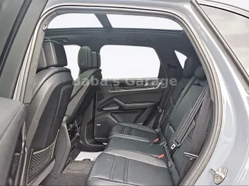 Cayenne Turbo E-Hybrid Sport-Design AHK Voll