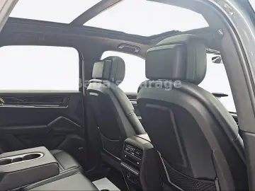 Cayenne Turbo E-Hybrid Sport-Design AHK Voll