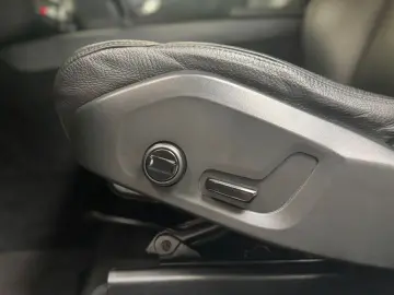 XC60 Momentum Pro 2WD