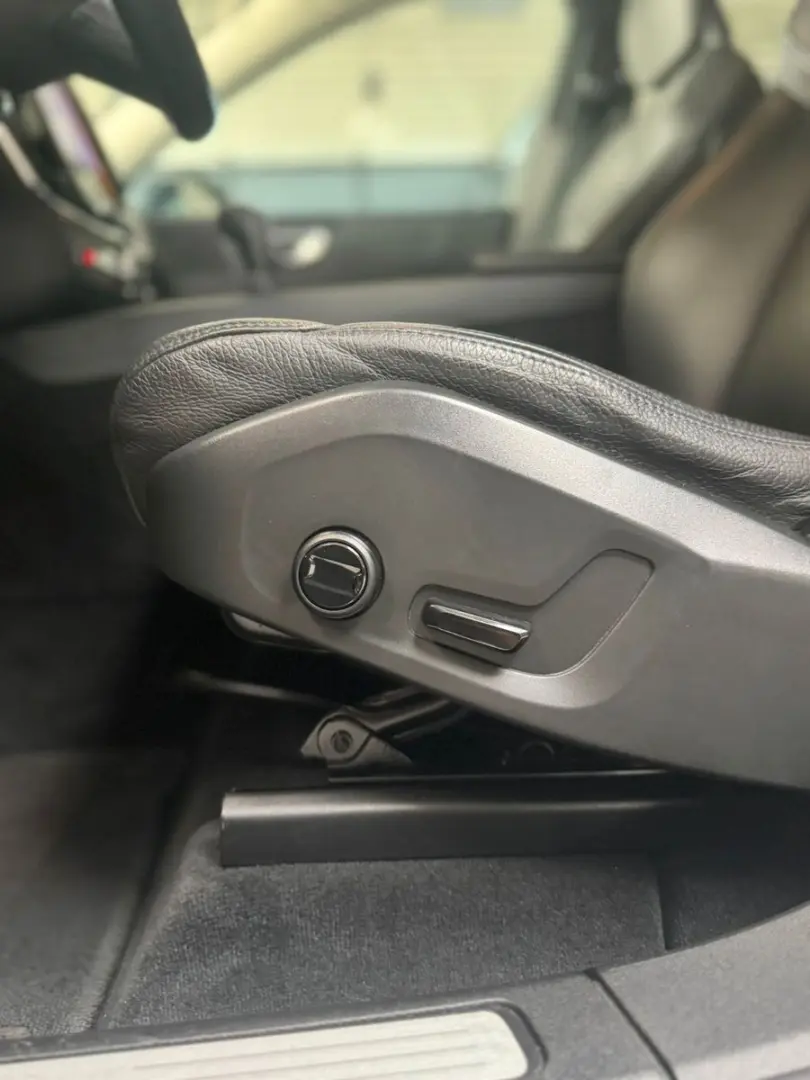 XC60 Momentum Pro 2WD