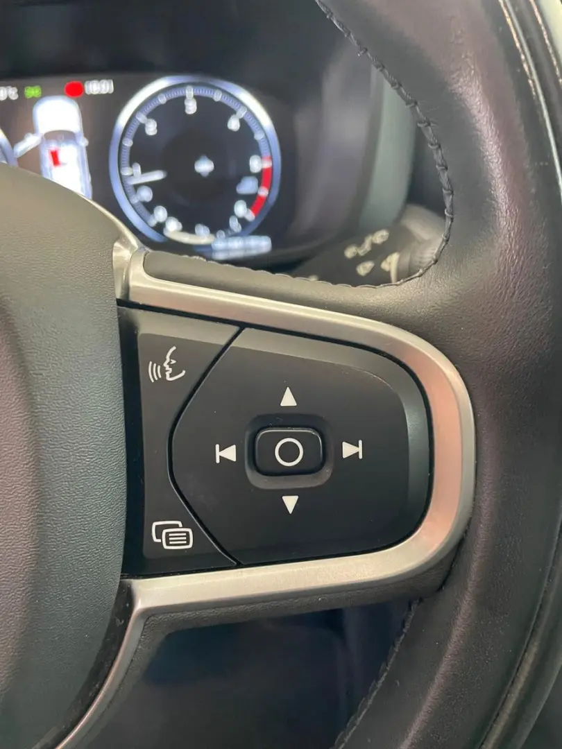 XC60 Momentum Pro 2WD