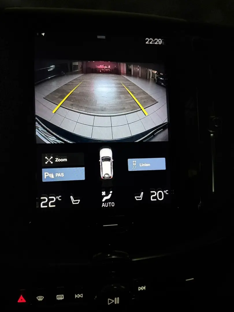 XC60 Momentum Pro 2WD