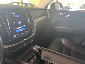 XC60 Momentum Pro 2WD