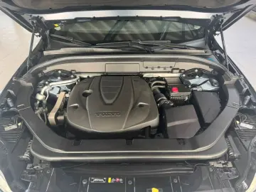 XC60 Momentum Pro 2WD
