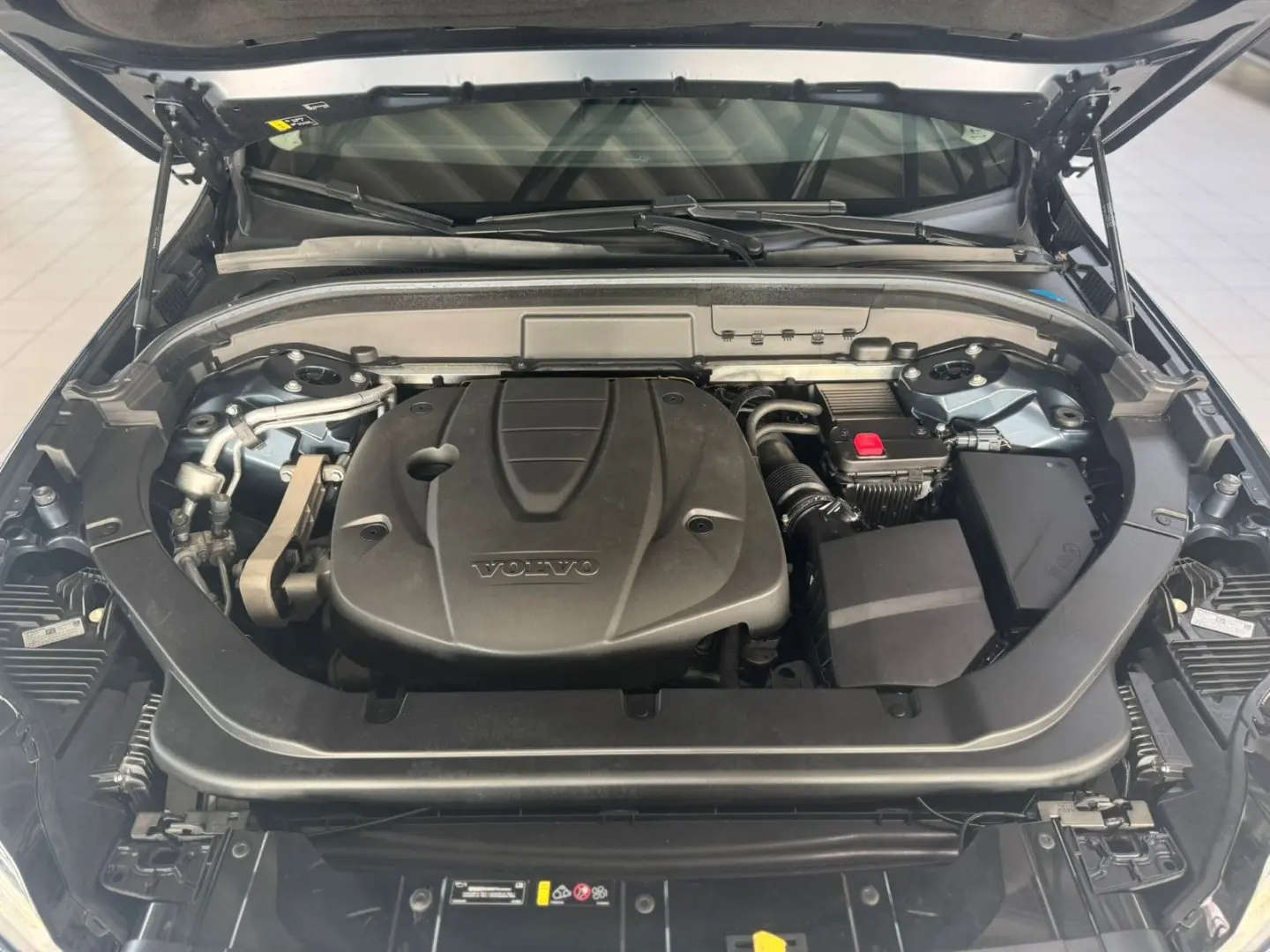 XC60 Momentum Pro 2WD