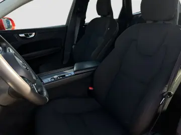 XC60 B4 Momentum Pro/Navi/LED/AHK/Standhz/Kamera