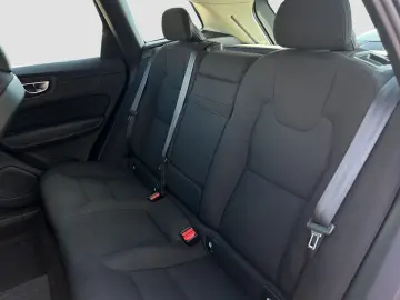 XC60 B4 Momentum Pro/Navi/LED/AHK/Standhz/Kamera