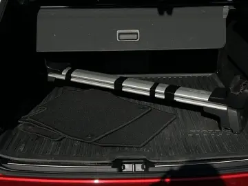XC60 B4 Momentum Pro/Navi/LED/AHK/Standhz/Kamera