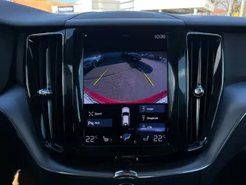 XC60 B4 Momentum Pro/Navi/LED/AHK/Standhz/Kamera
