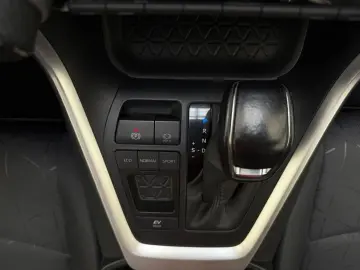 RAV4 2.5 VVT-i Hybrid  4x2|ACC|LED|CarPlay