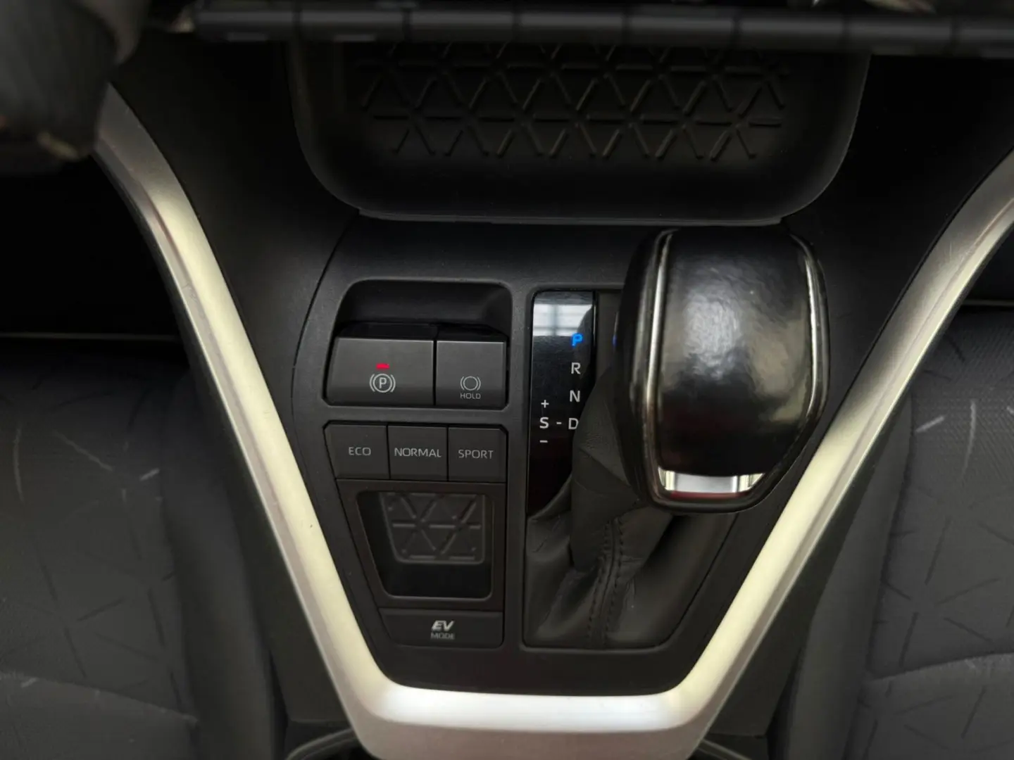 RAV4 2.5 VVT-i Hybrid  4x2|ACC|LED|CarPlay