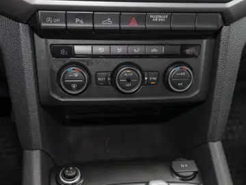 Amarok V6 COMFORTLINE HARDTOP AHK
