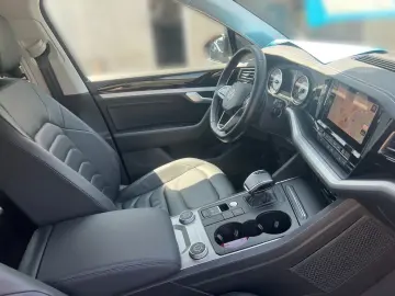 Touareg 4Motion 19 LED LEDER LUFTFEDERUNG NAVI S