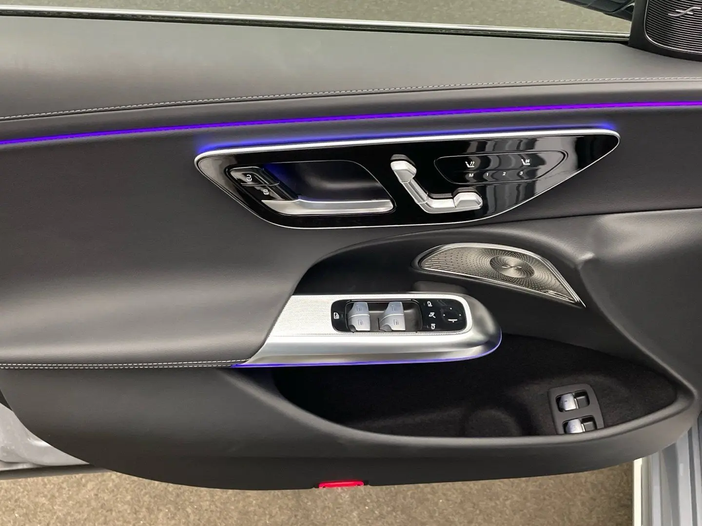 E 300 e 4M Exclusive SUPERSCREEN/VENTIL/BURM/AHK 360°-K.