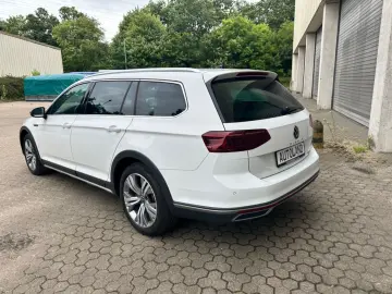 Passat Alltrack 2.0TDI 4Motion*Leder*Navi*Virtua