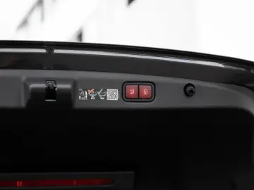 E 220 d AMG-Sport/Superscreen/Pano/Sitzklima/20'