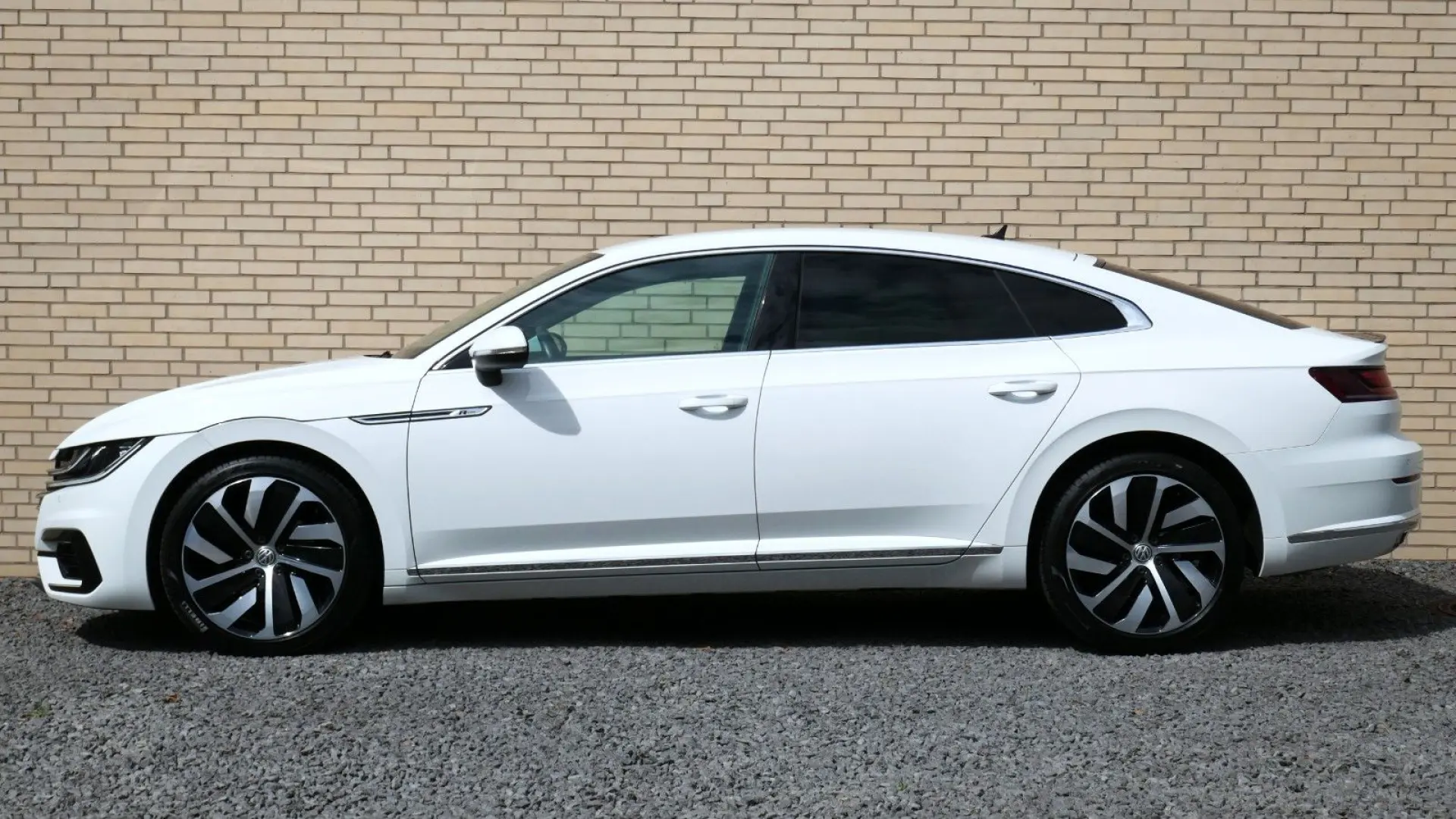 Arteon R-LINE Digital Cockpit 4xShz Kamera 19