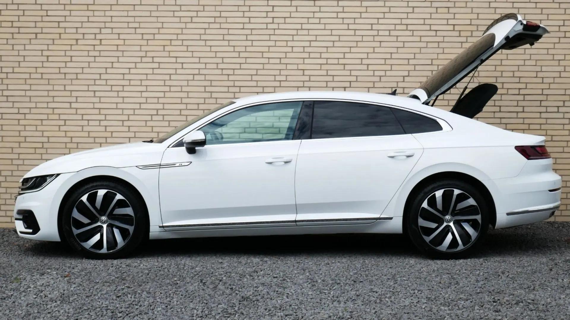 Arteon R-LINE Digital Cockpit 4xShz Kamera 19