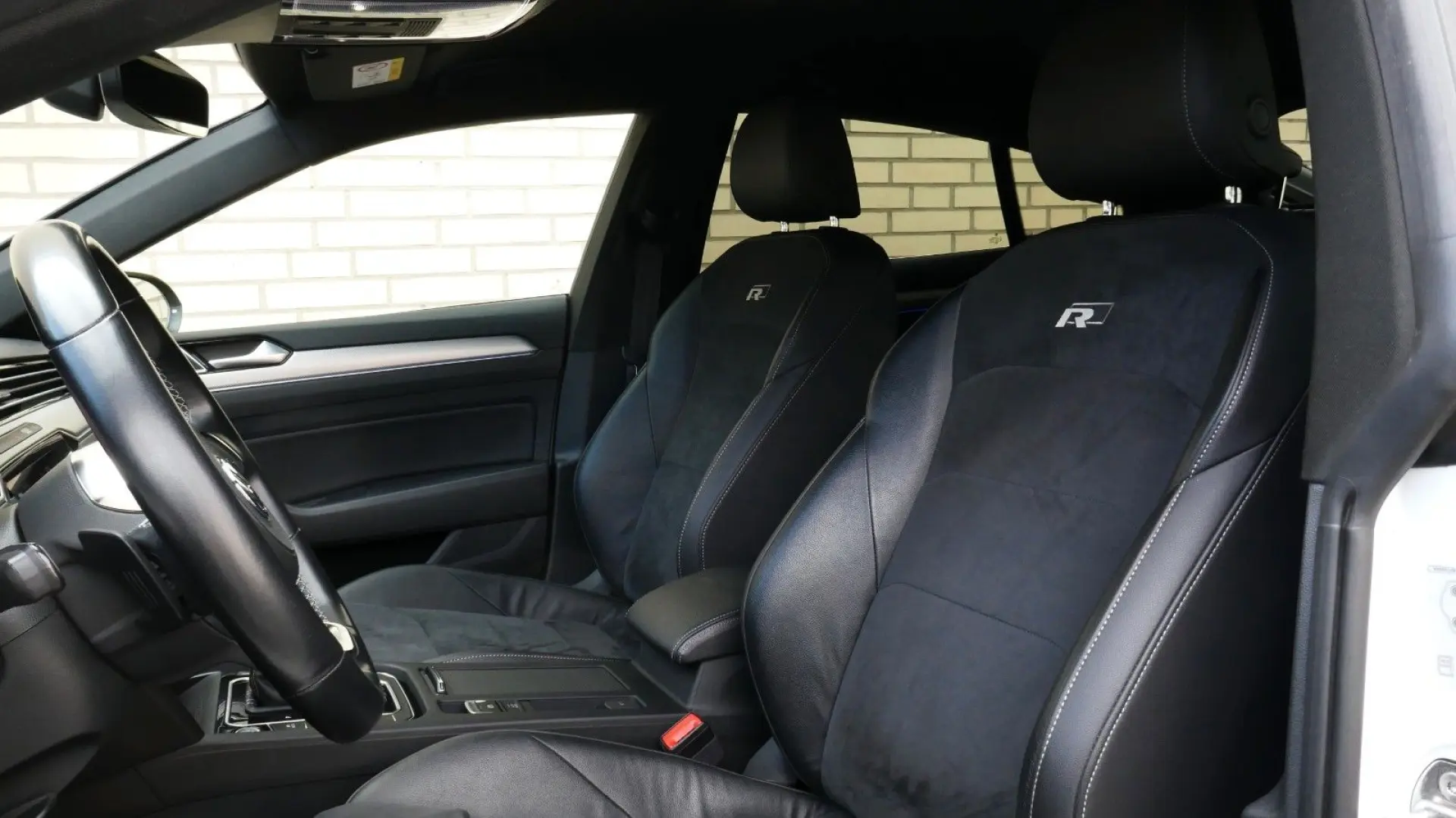 Arteon R-LINE Digital Cockpit 4xShz Kamera 19