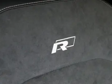Arteon R-LINE Digital Cockpit 4xShz Kamera 19