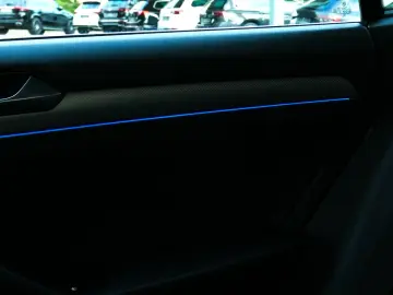 Arteon R-LINE Digital Cockpit 4xShz Kamera 19