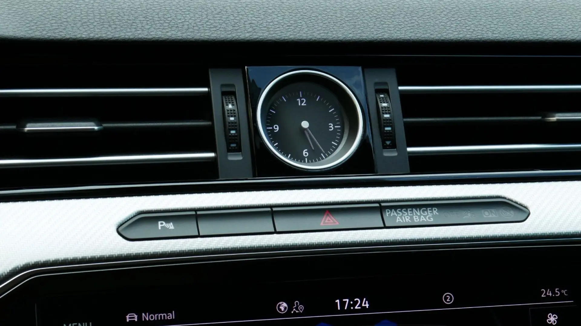Arteon R-LINE Digital Cockpit 4xShz Kamera 19