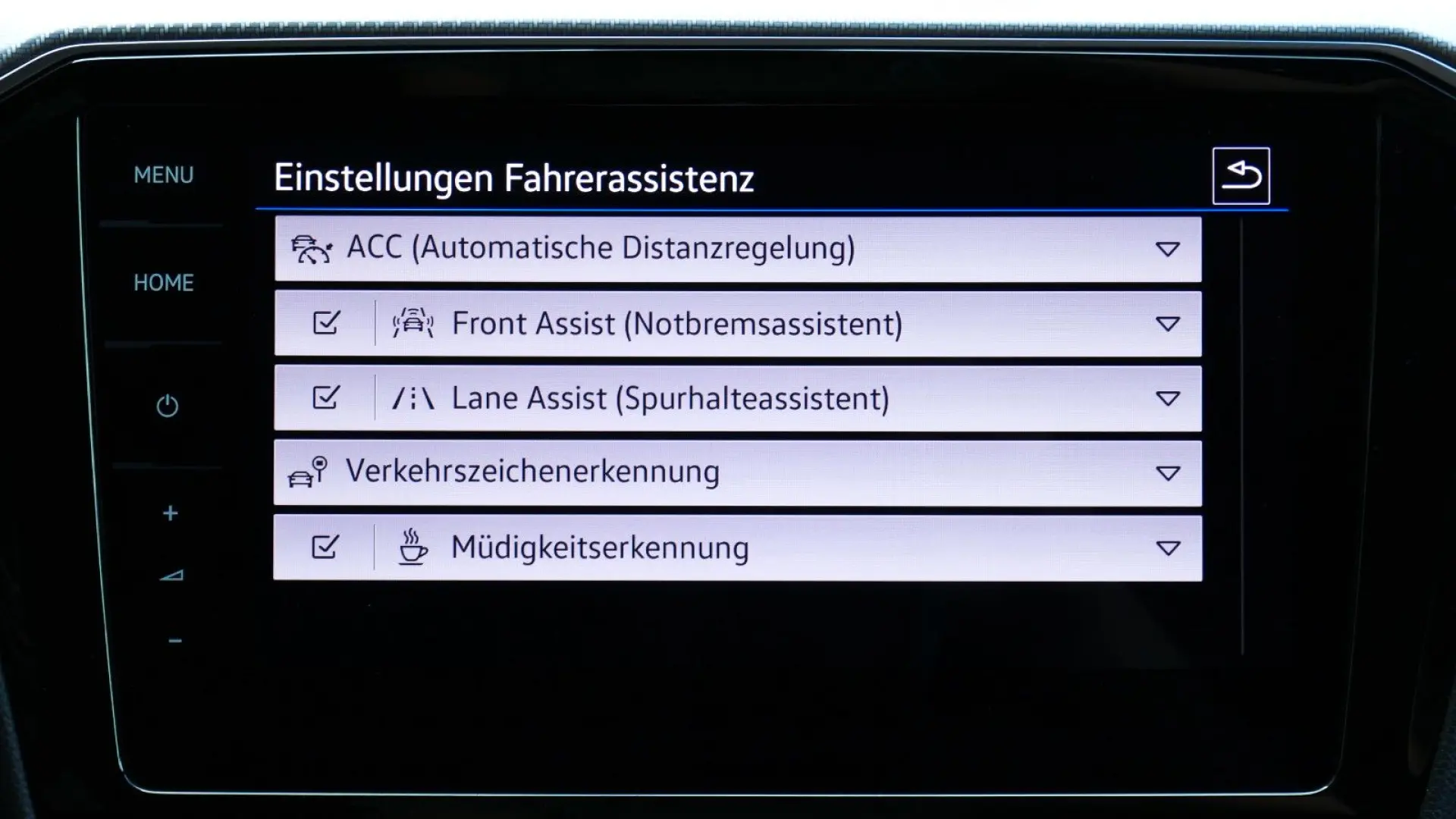Arteon R-LINE Digital Cockpit 4xShz Kamera 19