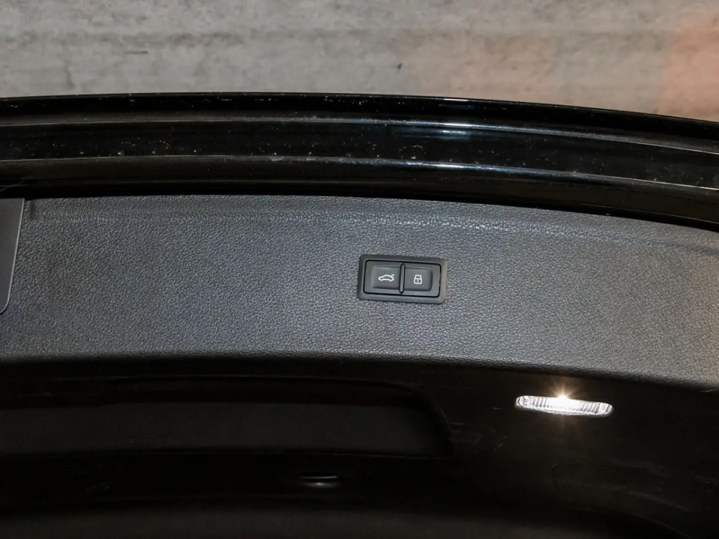Q5 40 TDI quattro S line AHK Matrix Pano HeadUp