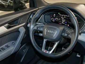 Q5 40 TDI quattro S line AHK Matrix Pano HeadUp