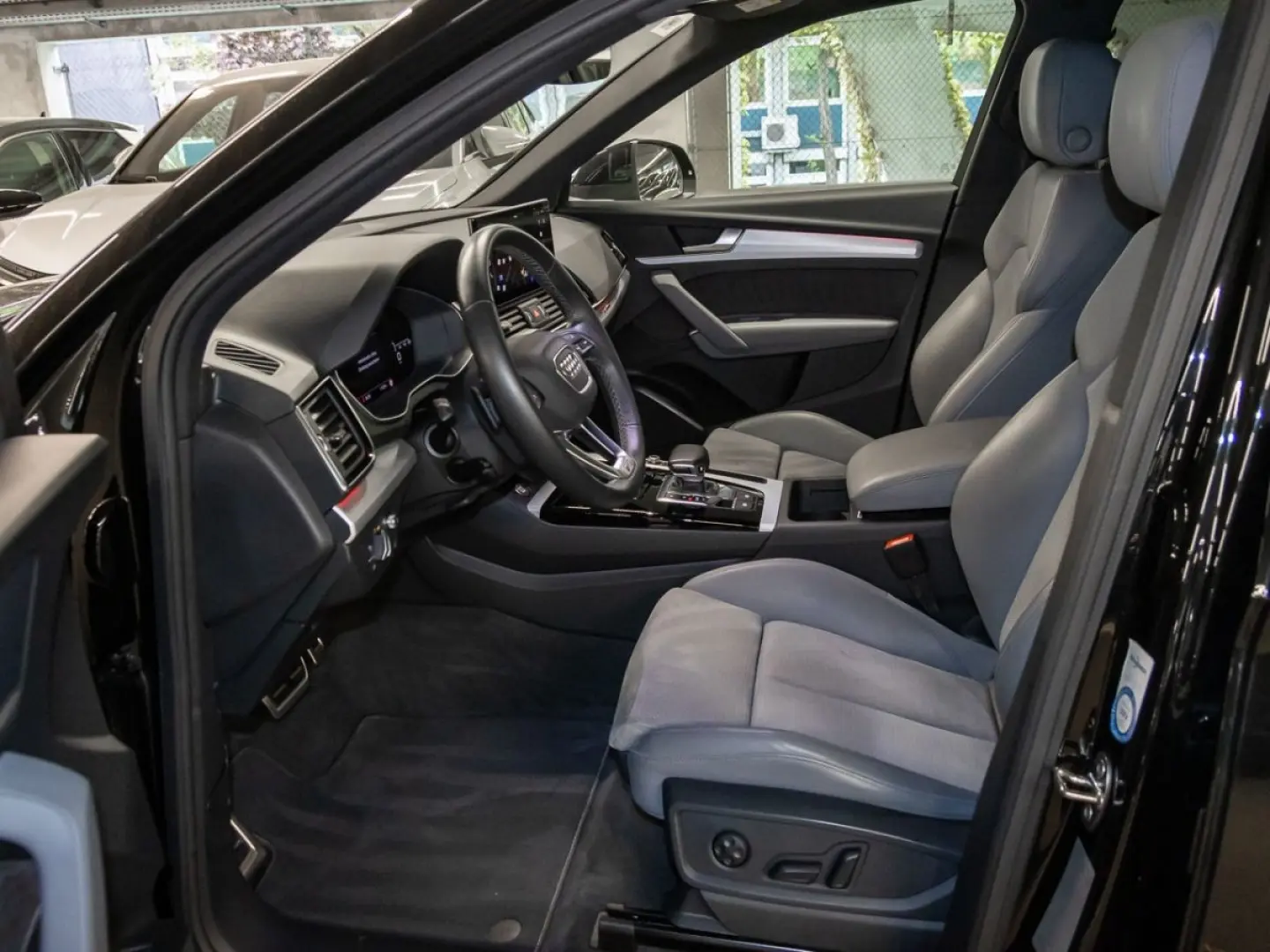 Q5 40 TDI quattro S line AHK Matrix Pano HeadUp