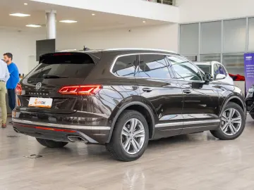 Volkswagen Touareg 3.0TDI V6 Tiptronic 