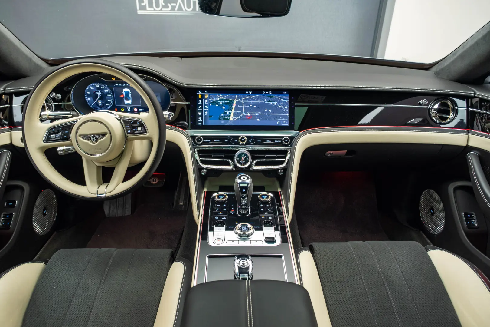 BENTLEY FLYING SPUR S V8