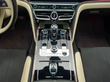 BENTLEY FLYING SPUR S V8