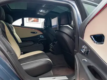 BENTLEY FLYING SPUR S V8
