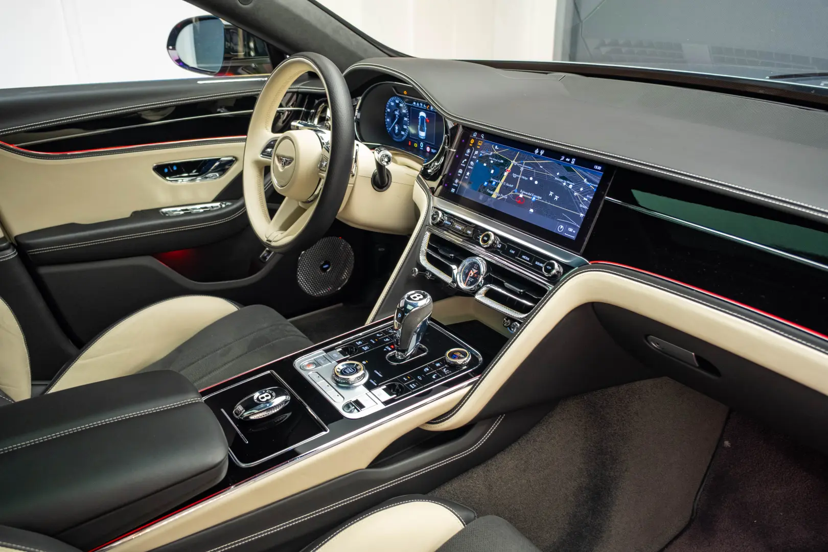 BENTLEY FLYING SPUR S V8