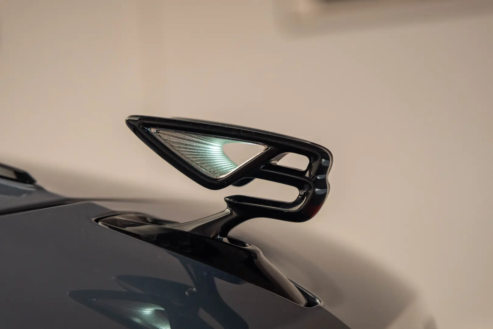BENTLEY FLYING SPUR S V8