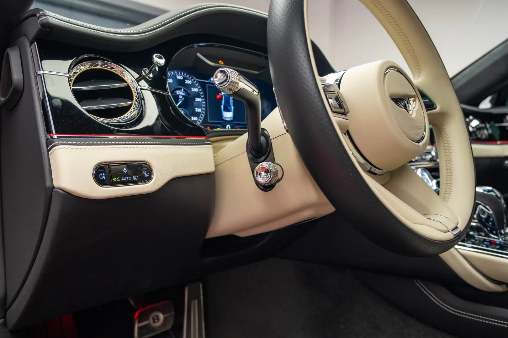 BENTLEY FLYING SPUR S V8