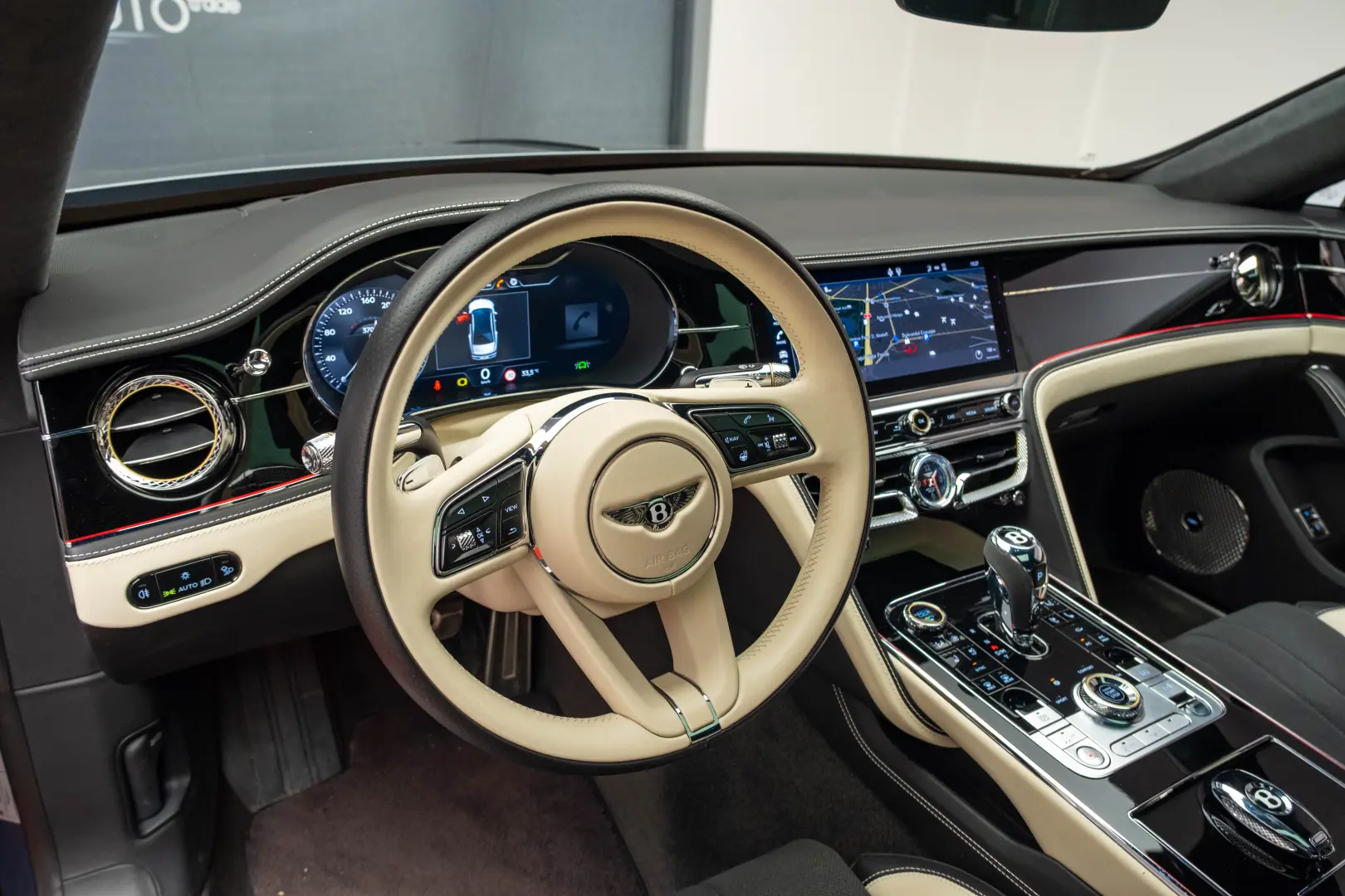 BENTLEY FLYING SPUR S V8