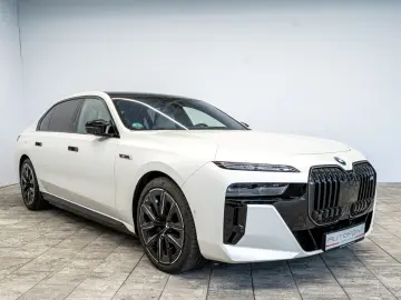 M760 e xDrive °Full Option°
