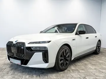 M760 e xDrive °Full Option°