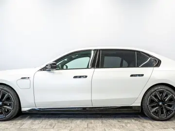 M760 e xDrive °Full Option°