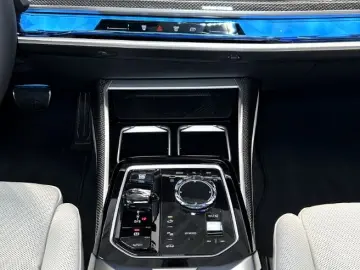M760 e xDrive °Full Option°
