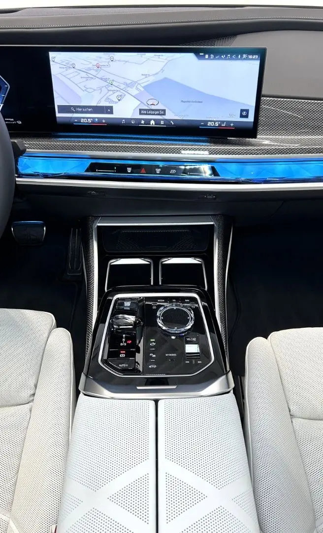 M760 e xDrive °Full Option°