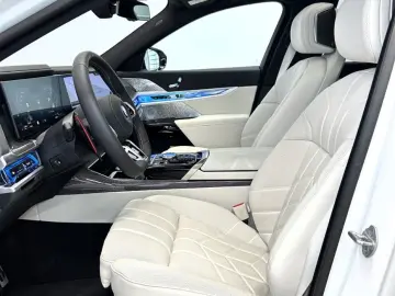 M760 e xDrive °Full Option°
