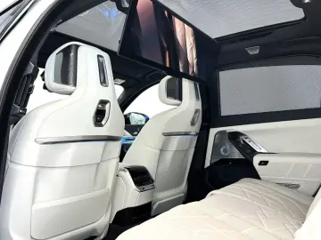M760 e xDrive °Full Option°