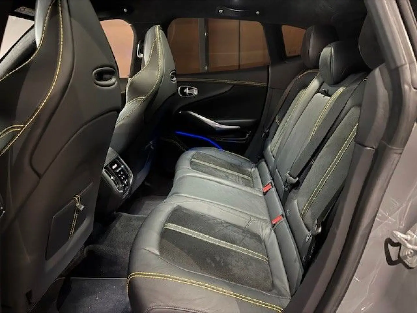 DBX 4.0 V8